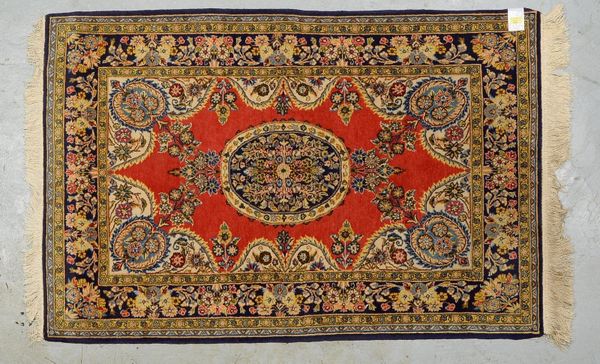 Ghom, Wolle auf Seide, mittelf. bis feine Kn., gleichm. Flor - guter Zust.; Maße 163 x 198 cm