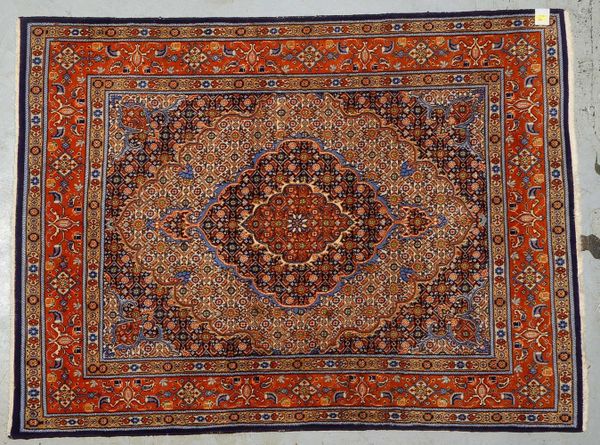 Indo Bidjar, mittelfeine Kn., gleichm. Flor - guter Zust.; Maße 196 x 146 cm