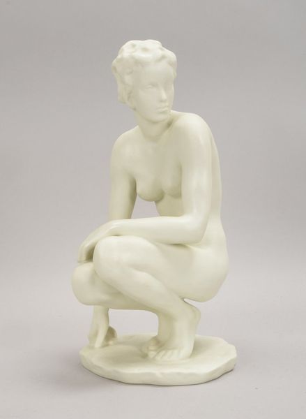 Rosenthal, 'Die Hockende', Biskuitporzellan, Entw. Fritz Klimsch; Höhe 31 cm