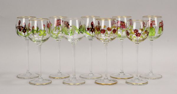 Theresienthal, 9x Weingläser, Kuppa floral emailliert, mit Goldrand; Höhe 19 cm