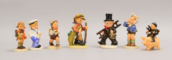 Goebel, 7x Keramikfiguren, unterschiedl. Zeiten und Motive; verschiedene Größen