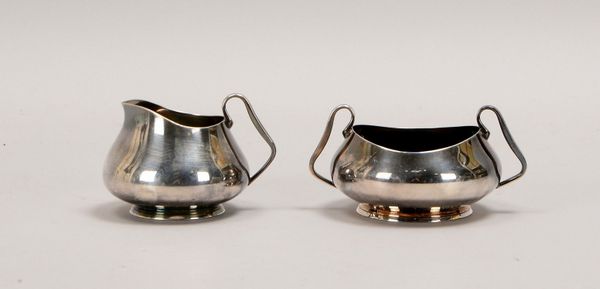 Zuckertopf und Sahnebehälter (Art déco-Ausf., DK), 925 Silber; Gew. 332 g