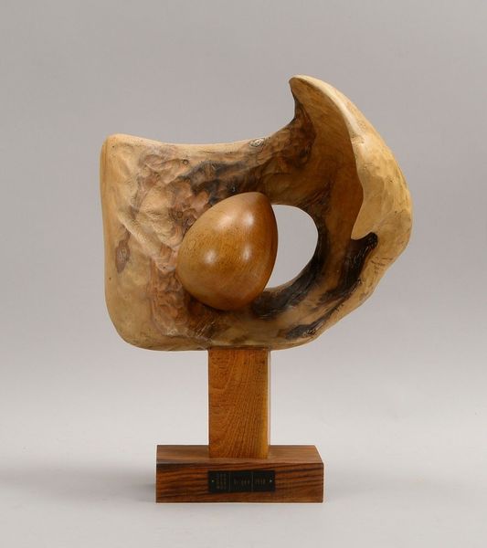 Ramos Garcia (Spanien), 'Origen', Holzskulptur, auf Schild bez./bet., dat. '1998'