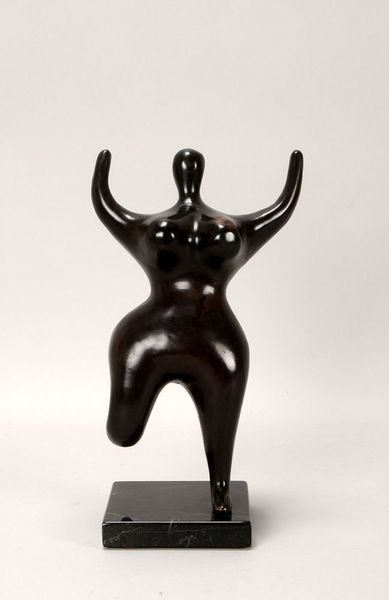 Bronzeskulptur, 'Ausladender weibl. Akt' - ähnlich 'Nana'-Figuren, unsign.; Höhe 32 cm