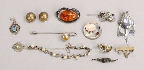 Silberschmuck-Konvolut, verschiedene Teile und Ausf. (Broschen u.a.); Gew. 104 g