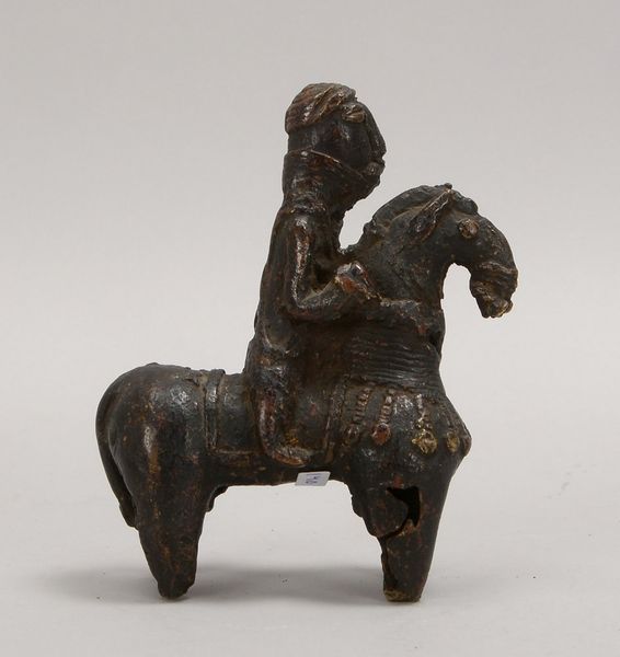 Kleine Bronzeskulptur (Benin), 'Pferd mit Reiter'; Höhe 13 cm
