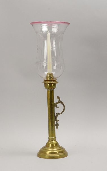 Antikes Windlicht, mundgeblasenes Glas, fein beschl., Messing-Stand/Handhabe