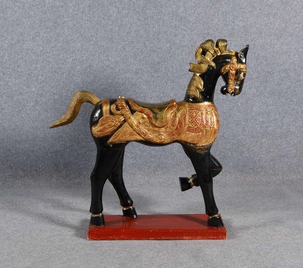 Große Holzfigur (Deko), 'Pferd', stehend mit erhobenen Vorderläufen; Höhe 98 cm