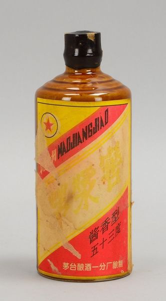 1 Fl. 'Moutai' (Maojiangjiao, 1987), Gew. 907 g (Etikett verschmutzt!)