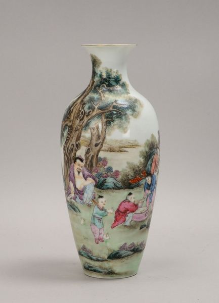 Porz.-Vase (China), ovoider Korpus, polychr. Bemalung ('Picknickszene'); Höhe 29 cm