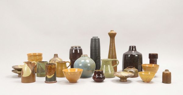 Eulentöpferei Worpswede, kl. Keramiksammlung: Vasen, Schalen, u.a., 24 Stück