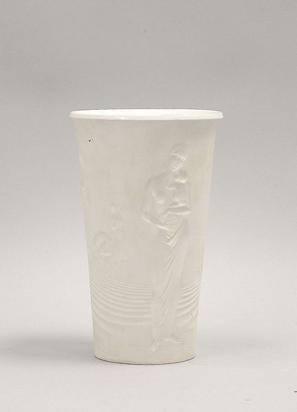 KPM Berlin, 'Erntebecher', Biskuitporz., 'Ernteszene', Entw. S. Schütz; Höhe 22 cm