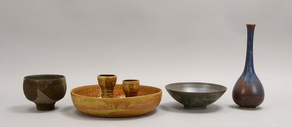 4 Keramiken: J. Biagini, R. Doss, M. Schwarze, 1x ungedeutet; Höhe bis 26 cm, Ø bis 27 cm