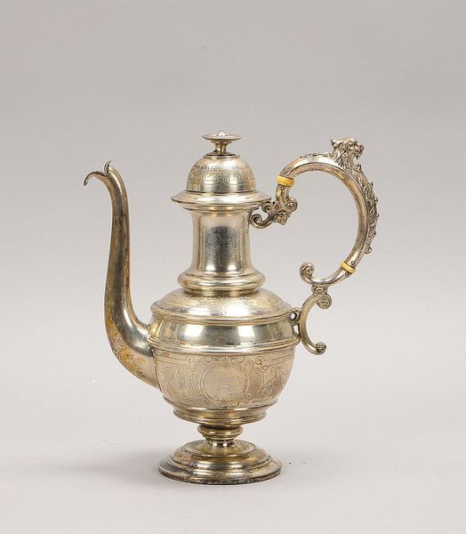 Kaffeekanne, Korpus teils figürlich gestaltet, flor. zisel.; Höhe 23,5 cm, Gew. 460 g