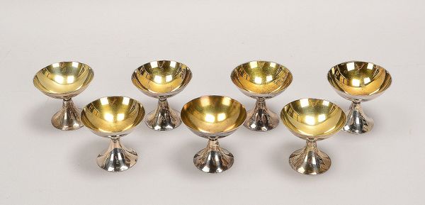 Wilkens, 7x Likörschalen, 830 Silber/innen restverg.; Höhe 6 cm, Gew. 356 g