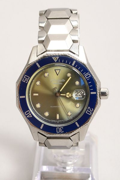 HAU, Glashütte 'Original Sport', Autom., Edelstahl-Geh./Armb., Datumsanz. - läuft an