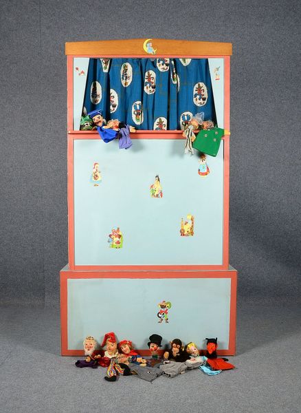 Vintage-Kasperletheater, 13x 'Nicaput'-Spielpuppen/1x Steiff, OVP, mit orig. Aufbau