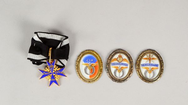 3x Plaketten ('Tschech. Luftfahrt', 1946); und Silber-Orden ('Preußen', 'Pour le Mérite')