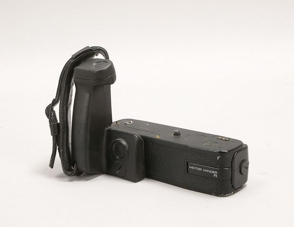 Sammler-Kamerazubehör: original Leica-Motor für Leica 'R5'
