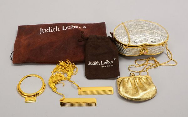 Judith Leiber, Theatertasche, herzförmig, mit Swarovski-Krist., mit orig. Accessoires