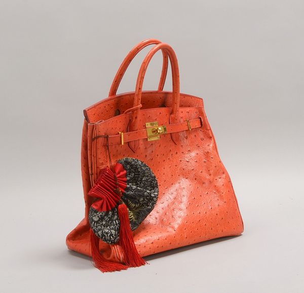 Designer-Handtasche (Italien), orangef. Leder in Kroko-Optik, kl. Tasche für Acc.