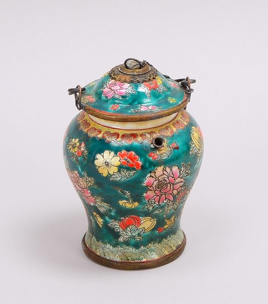 Öllämpchen (Qing-Dynastie - 6-f. Bodenmarke), antik, 'Famille Rose'; Höhe 16 cm
