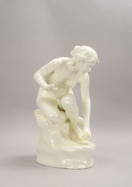 Goldscheider/Wien, Keramikfigur, 'Badende', Keramik weiß glasiert