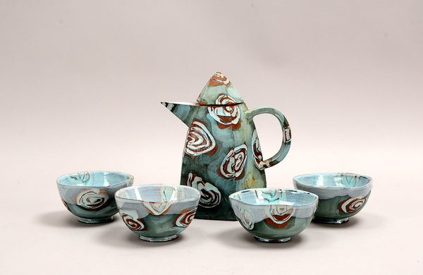 Teeservice, roter Scherben, türkis/weiß glasiert: Kanne und 4x Teeschalen, monogr.