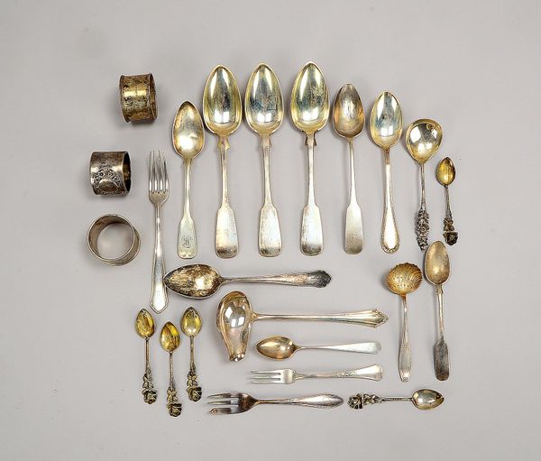 Tafelsilber-Konvolut, versch. Silbergehalte (Löffel, Serviettenringe, u.a.); Gew. 710 g