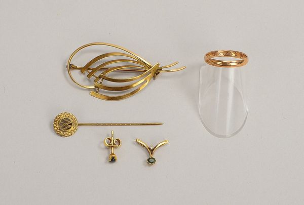 Goldschmuck, 333 GG (gest.), teils mit Steinbesatz, 5 Teile; Gew. 5,80 g