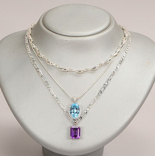 3 Halsketten, 925 Sterlingsilber, davon 2x mit Anh.: 1x mit Blautopas, 1x mit Amethyst
