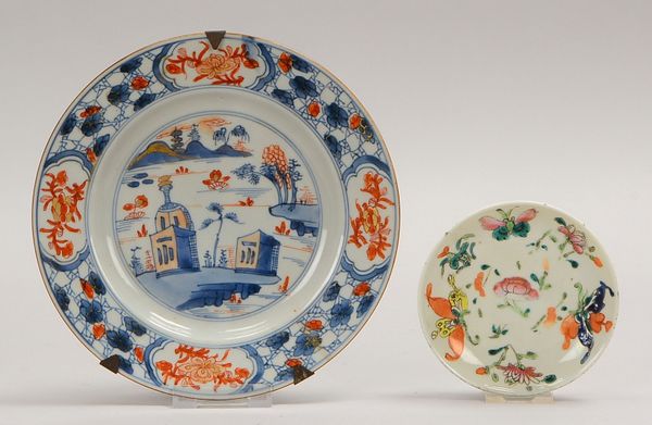 1x gr. Teller, zur Wandaufh., Ø 22 cm; und 1 kl. Schale, im Boden 4-f. gem., Ø 12 cm