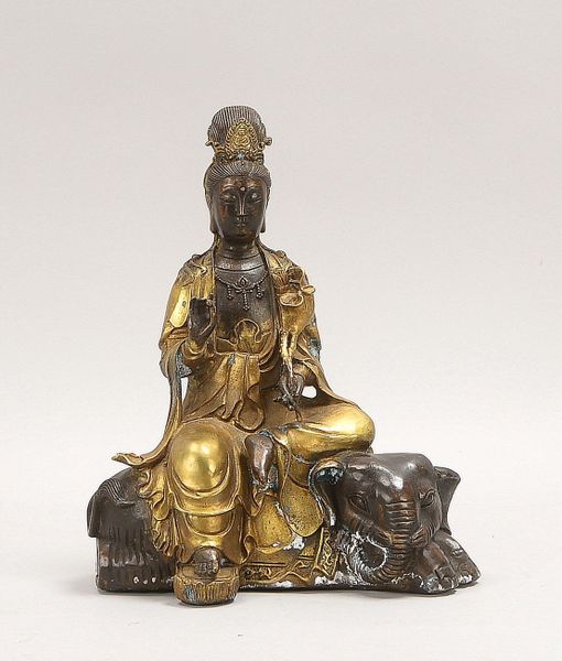 Bronzeskulptur (China), 'Guanyin auf Elefant sitzend', 2-farb./teils oxid., verso sign./bez.