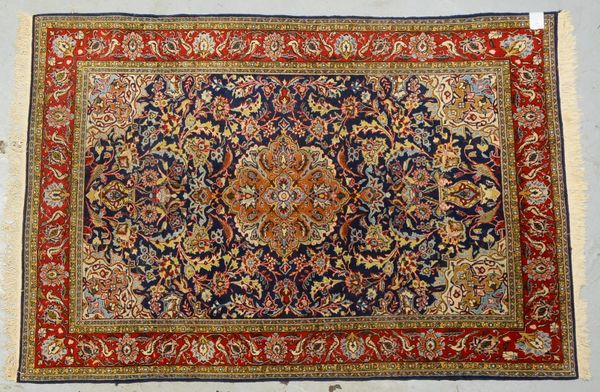 Ghom (Iran), mittelf. Knüpfung, gleichmäßiger Flor - guter Zust.; Maße 204 x 138 cm