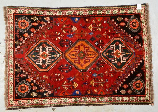 Gashgai, auf Ziegenhaar geknüpft, Flor in gutem Zustand, Maße 164 x 114 cm