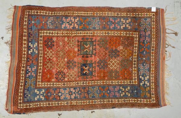 Orientteppich (Anatolien), älter, gleichm. geblichen, guter Zust.; Maße 197 x 134 cm