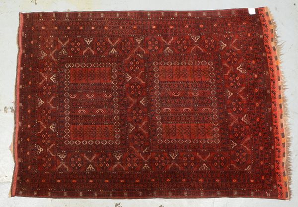 Ersari, feste Knüpfung, Flor in gutem Zustand; Maße 210 x 151 cm