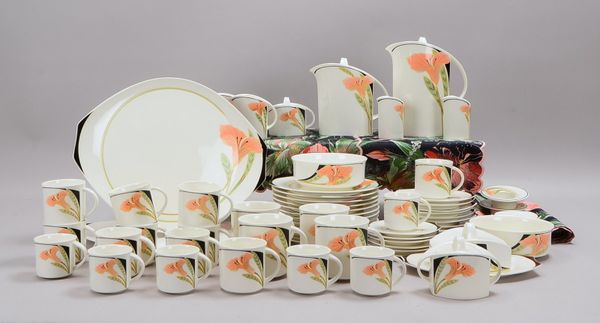Villeroy & Boch, Kaffeeservice, Dekor 'Iris', umfassend: 2x Kannen und div. Servierteile
