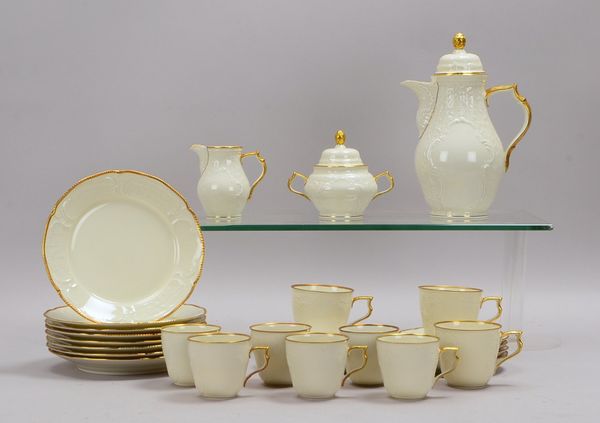 Rosenthal/Classic Rose, Kaffeeservice, 'Sanssouci', elfenbeinf., mit Goldrand, für 8 Pers.