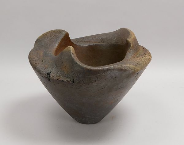van Zadelhoff, Heike, Künstlerkeramik, Bodenvase, sign./dat.; Höhe 30 cm, Ø 40 cm