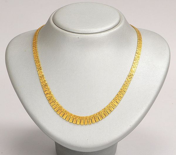 Collier, 585 WG (gest.), Glieder verlaufend, mit Steckschließe; Gew. 34,30 g