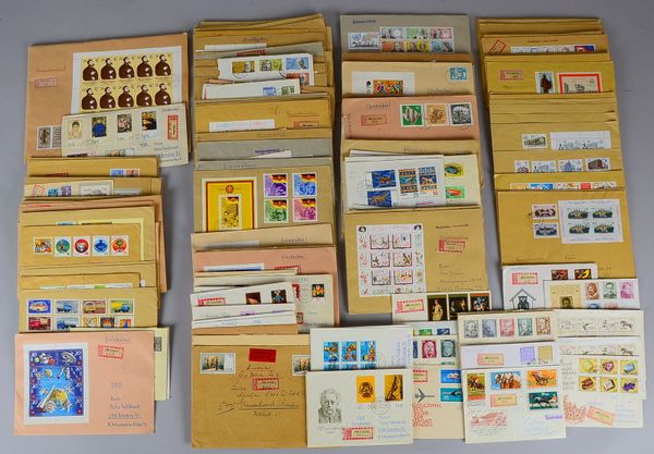 Briefmarkensammlung ('DDR'): Einschreibebriefe/gestempelt, Eilbriefe, u.a., 296 Stück
