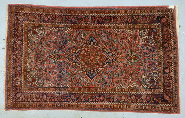 Sarough (Persien), feste Knüpfung, Flor in gutem Zustand; Maße 206 x 126 cm