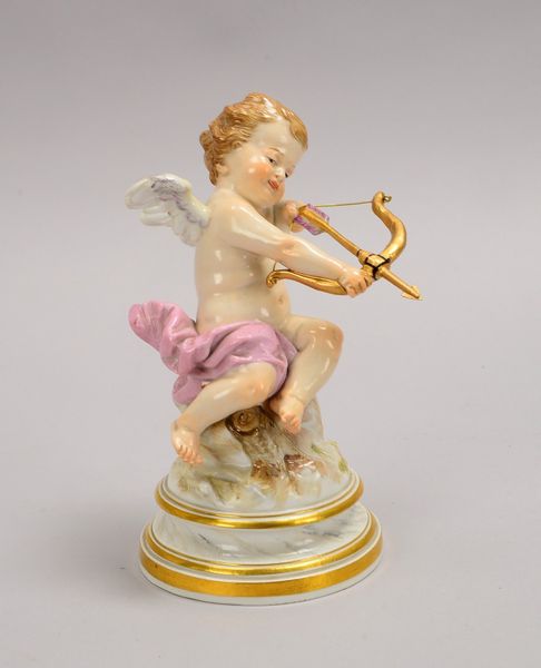 Meissen, Porz.-Figur, Amor, L 104, Entwurf: H. Schwabe (ca. 1878); Höhe 17 cm