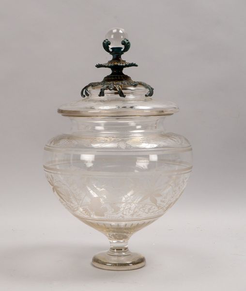 Prunk-Bowle, fein beschliffen, Deckel mit Bronze-Mont./Glaskugel; Höhe 46 cm