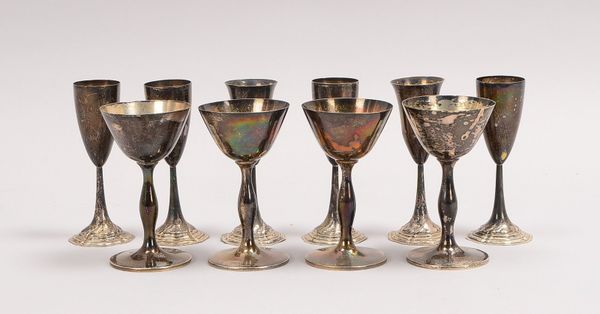 Wilkens/WTB, 830/800 Silber: 6x Stielbecher und 4x Schalen; Gewicht 414 g