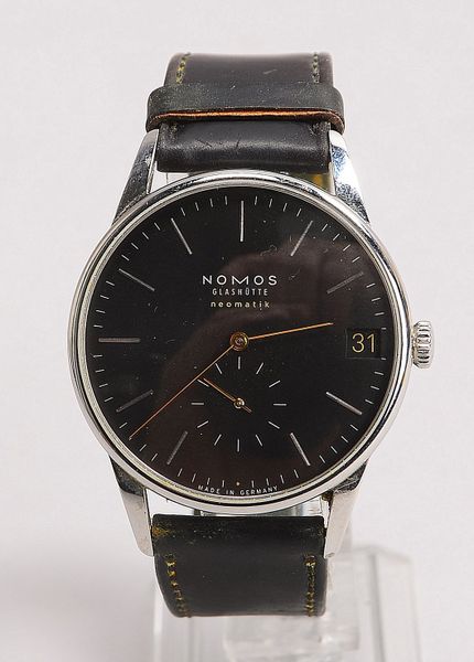 HAU Nomos Glash. neomatik, Kaliber DUW 6101., Edelst., Nr. 25984; Ø 40 mm
