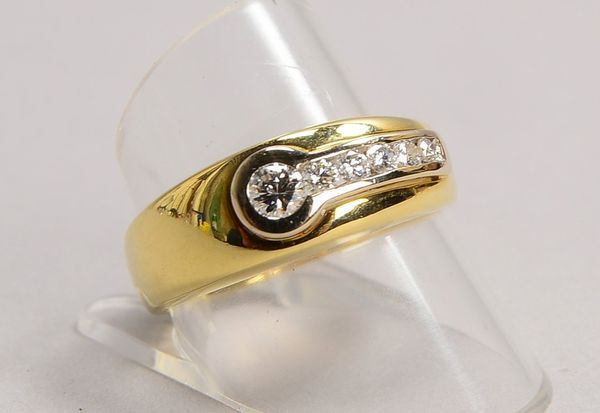 Ring, 585 GG/WG (gest.), mit 6 kl. Brillanten/ca. 0,40 ct; RG 61, Gewicht 5,90 g