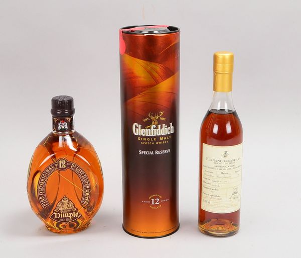 2 Fl. Single Malt, Glenfiddich/Dimple, und 1 Fl. Brandy de Jerez, F. de Castilla