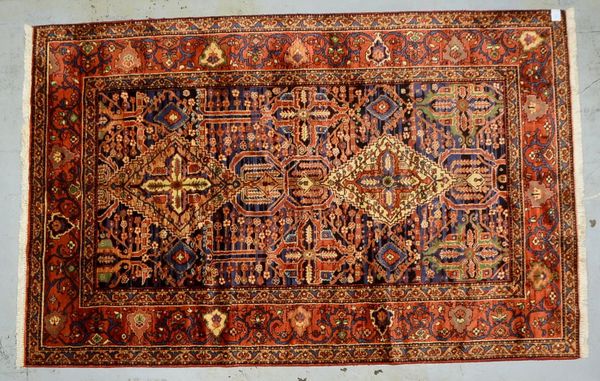 Yazd (Iran), ringsum komplett, mit Abrasch, Flor in gutem gepflegtem Zustand